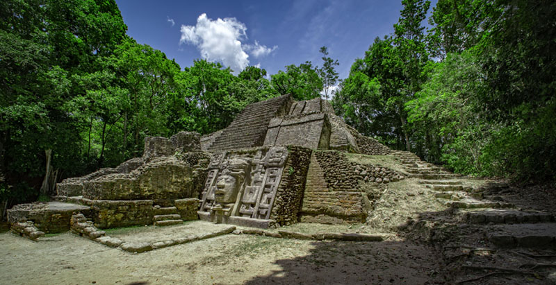 traveling sustainably belize