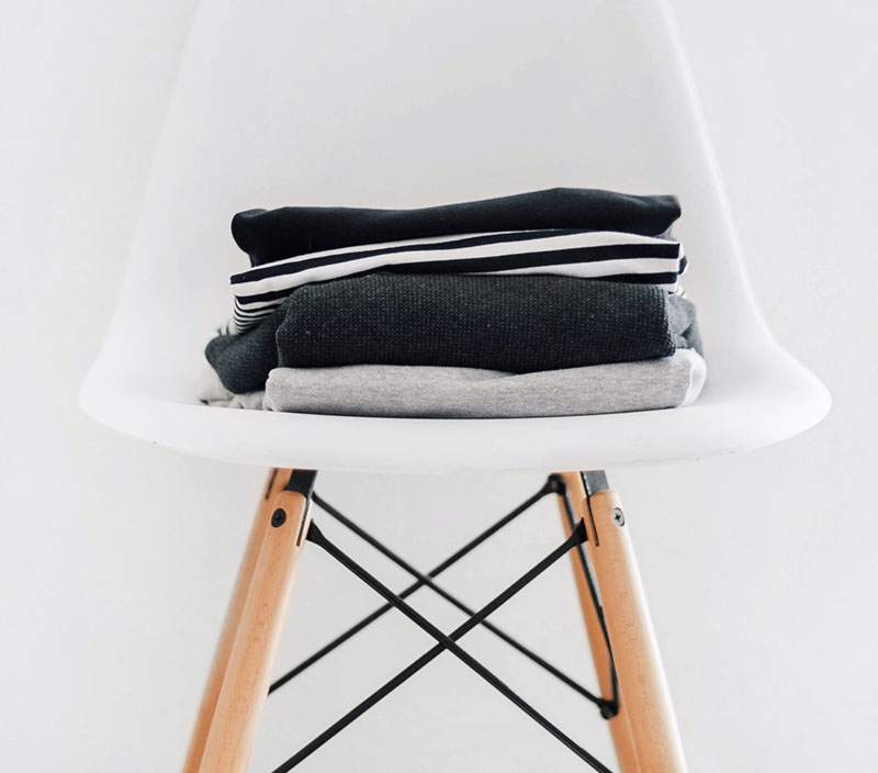 minimalist clothing