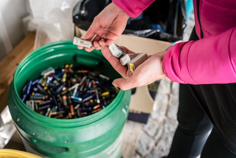 eco-friendly batteries recycling