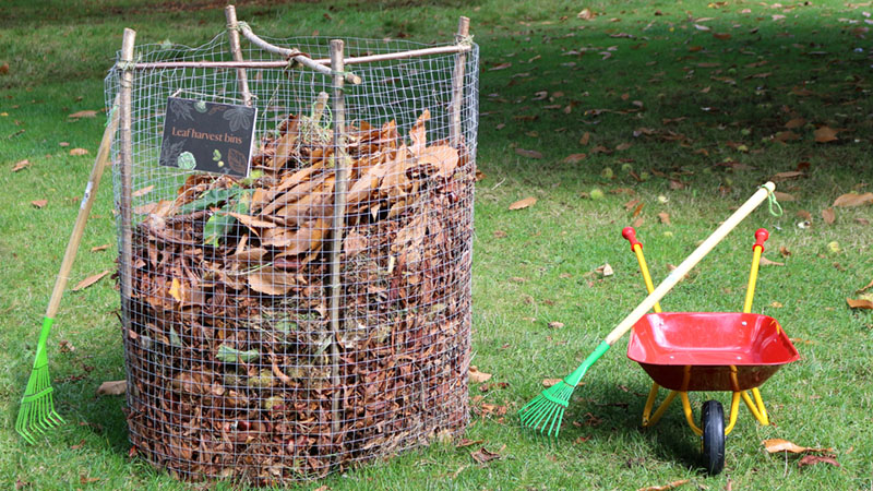 diy compost bin fence